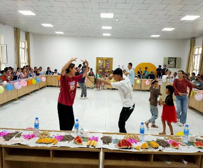 ����ʲحӢ��ɳ��졿�����Ž����� �ø�����������ĸ���?